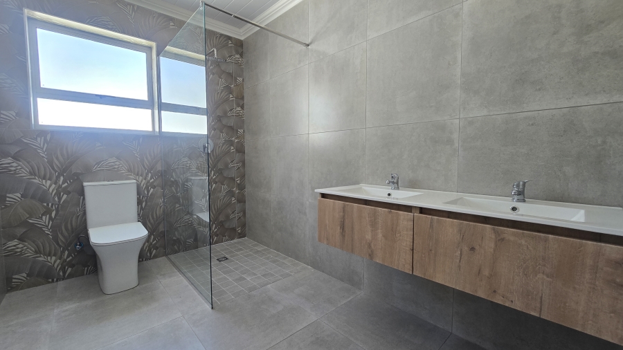 3 Bedroom Property for Sale in Laaiplek Western Cape